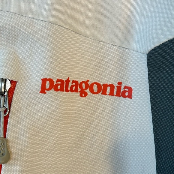 Patagonia Powder Bowl Insulated Lt Grey/Drk Grey Red Trim Gortex Jacket,Medium - Picture 4 of 11